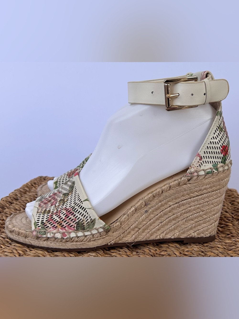 Vince Camuto Women’s Leerata Wedge‎ Espadrille Sandal Floral Print Size 7M